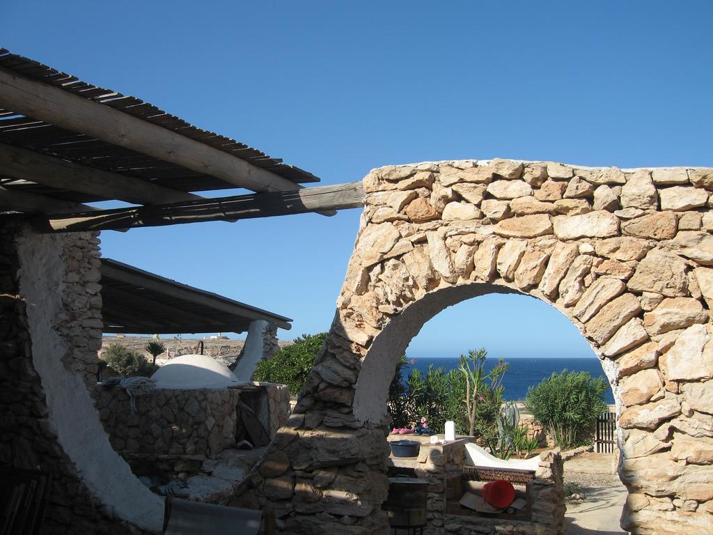 I Dammusi Di Pippo Lägenhet Lampedusa Rum bild